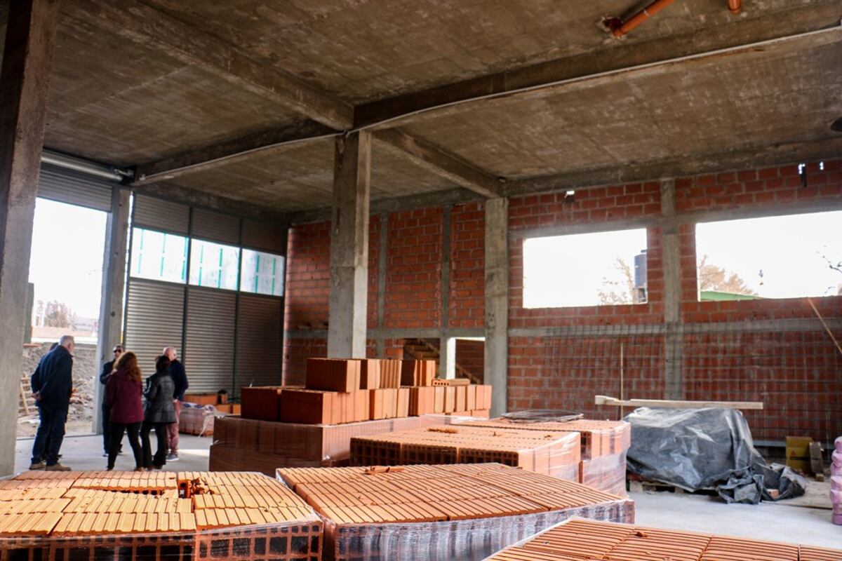 •
Río Cuarto. El nuevo cuartel de bomberos registra un avance del 70% (Gentileza).