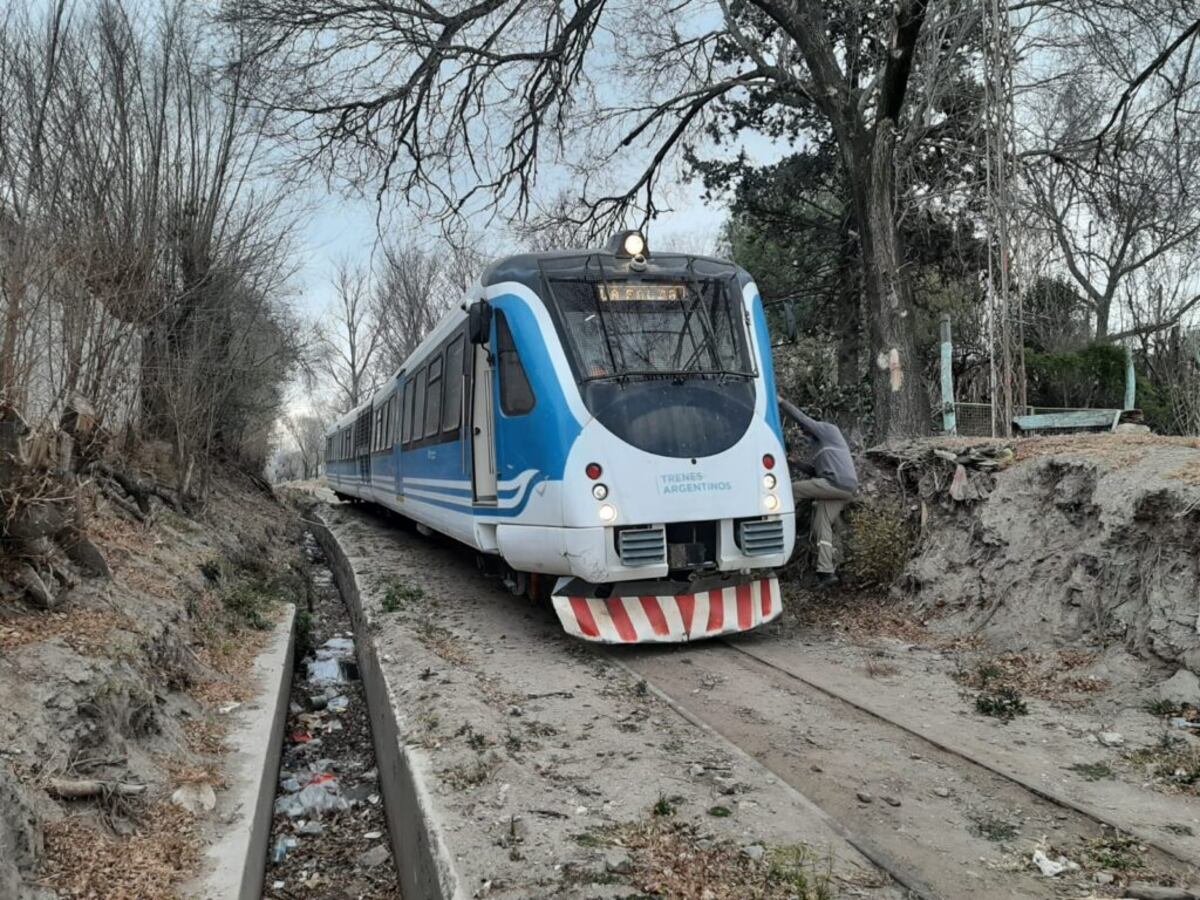 Tren de las Sierras, probando en La Falda. (Gentileza La Estafeta Online)