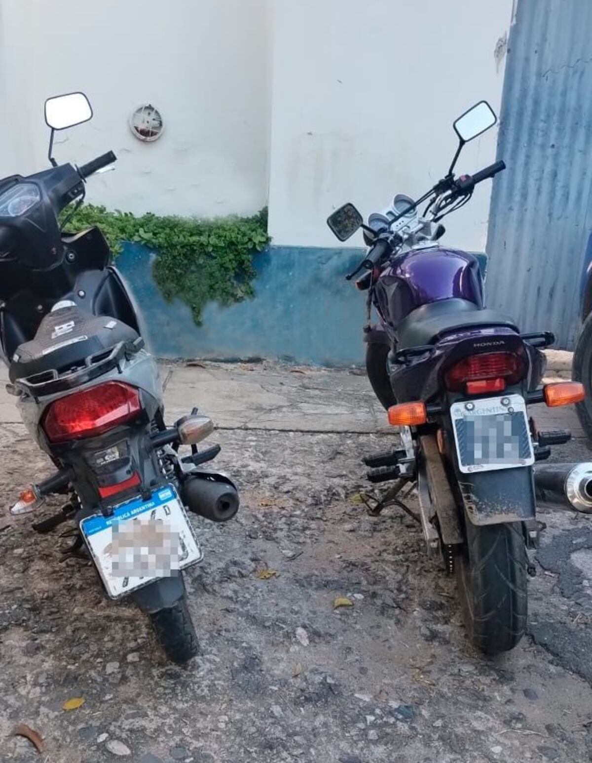 Un joven y un adolescente asaltaron a un chofer de aplicación y quedaron detenidos. (Policía de Córdoba)