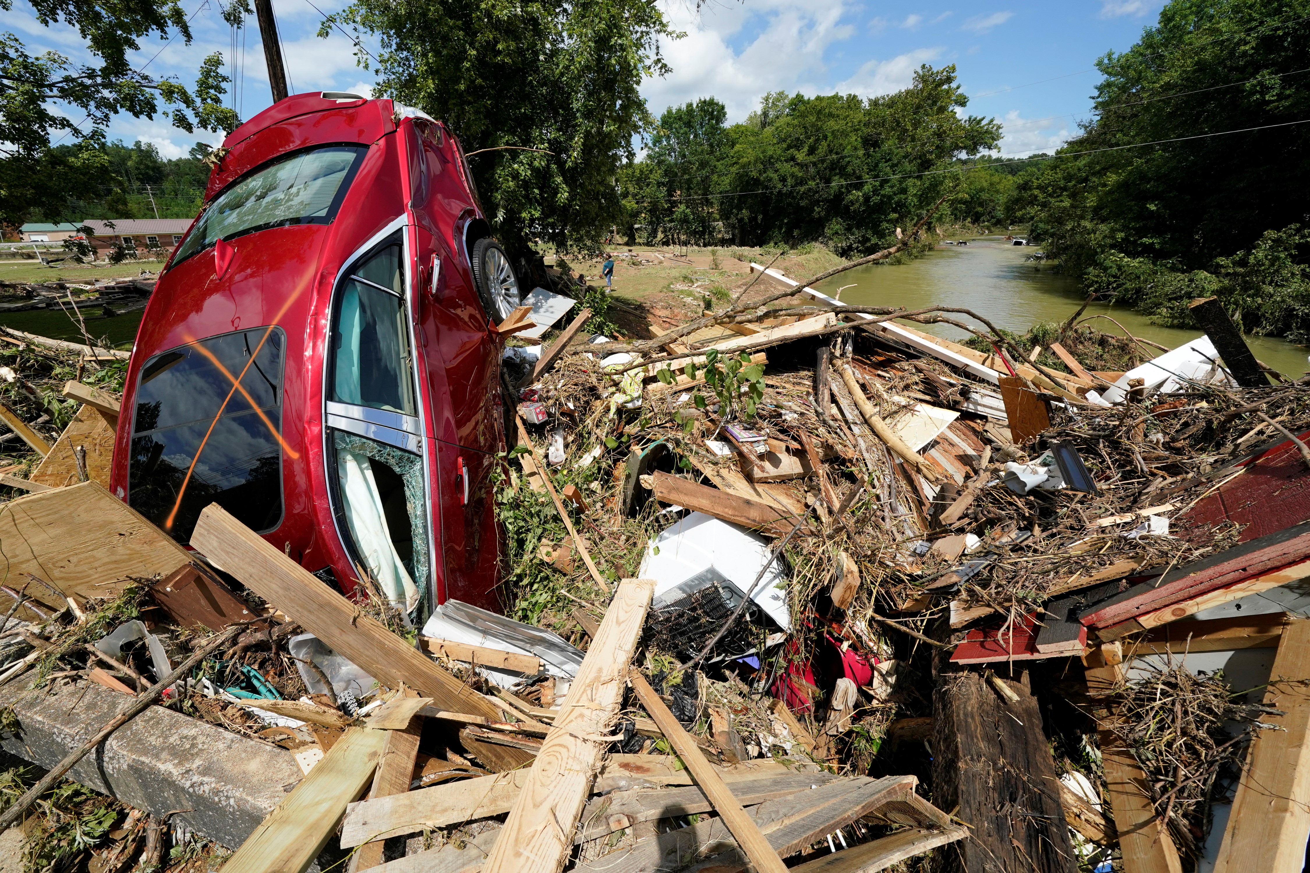 Los destrozos, tras las inundaciones en la ciudad de Waverly, en Tennessee, Estados Unidos. (AP)