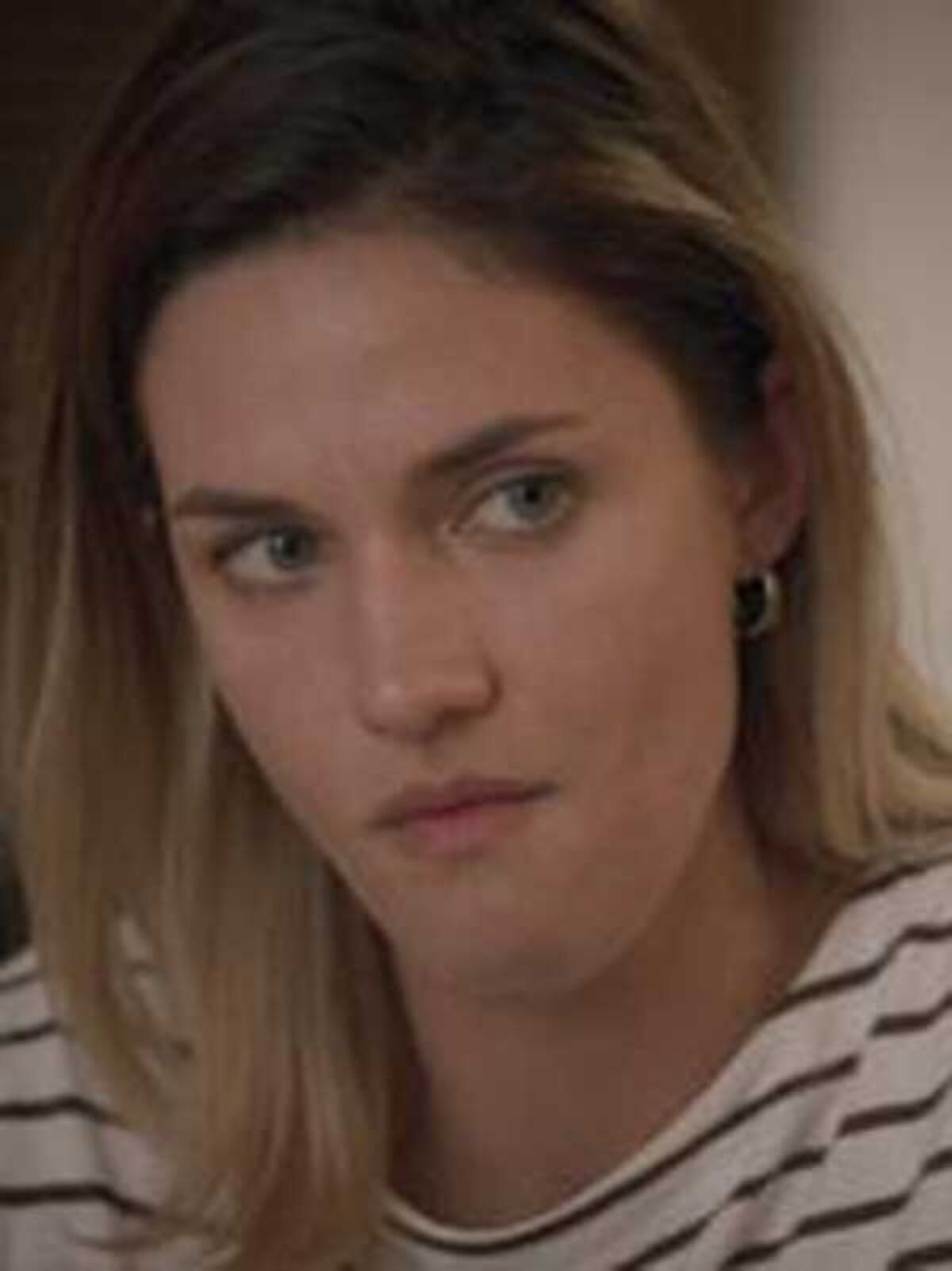 Ximena, la amiga de la novia de Luis Miguel, es en realidad Julieta Ortega.