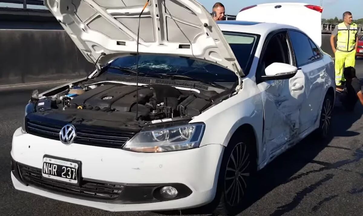 Persecución en Tigre. Así quedó uno de los autos. (Gentileza: Municipio de Tigre)