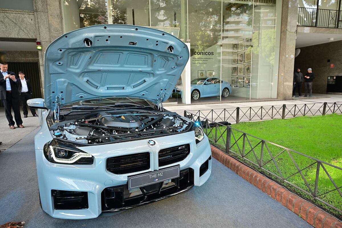 El motor Twin PowerTurbo de 3 litros y seis cilindros en línea entrega 480 CV de potencia y 600 Nm.