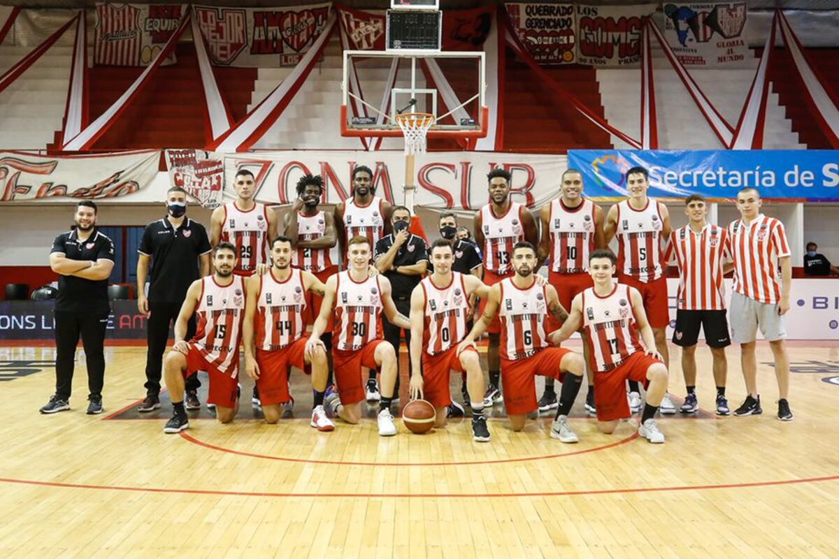 La última participación de Instituto en la Basketball Champions League, en la temporada 2020/2021, con Mateo Chiarini en el plantel. (Fiba)