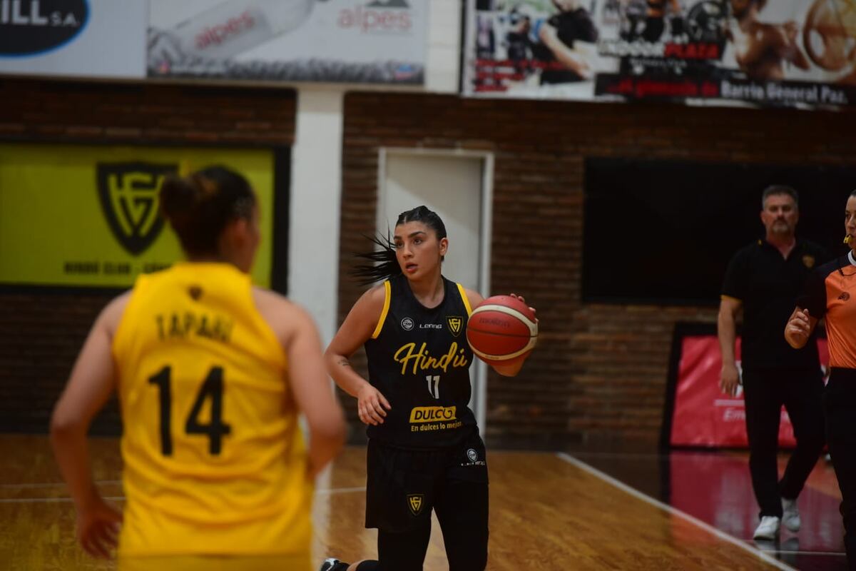 Triunfo histórico de Hindú sobre Obras en semifinales de la Liga Femenina de básquet. (Nicolás Bravo / La Voz)