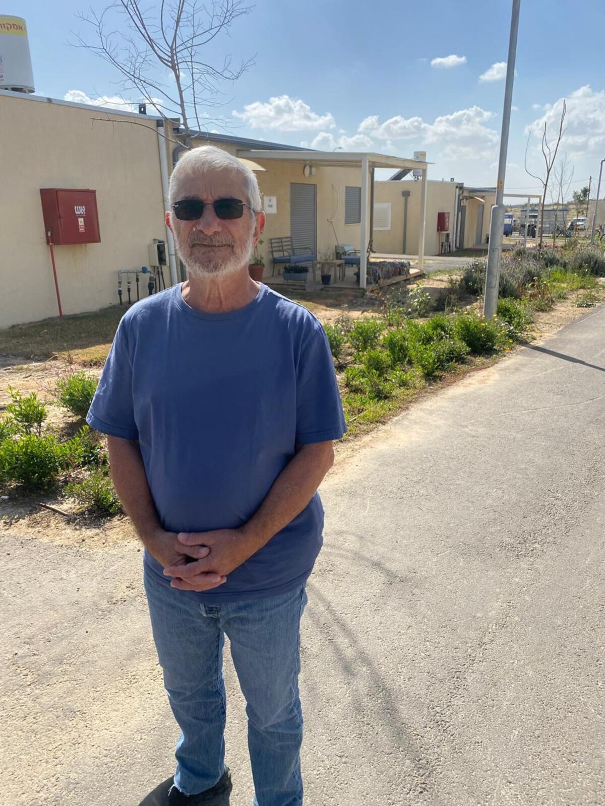 Israel: Abraham, sobreviviente del kibbutz Beerí, aún lo desvelan los malos recuerdos del 7 de octubre de 2023. (La Voz)