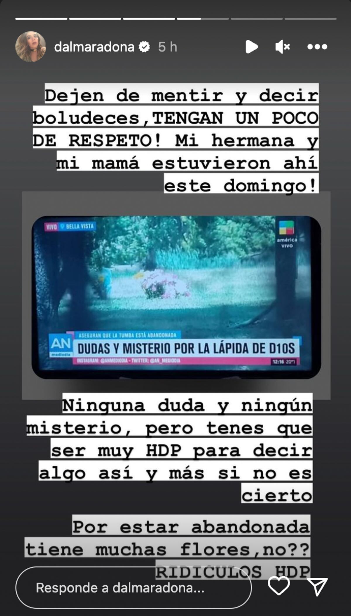 Las historias de Dalma Maradona sobre la tumba de Diego Maradona.