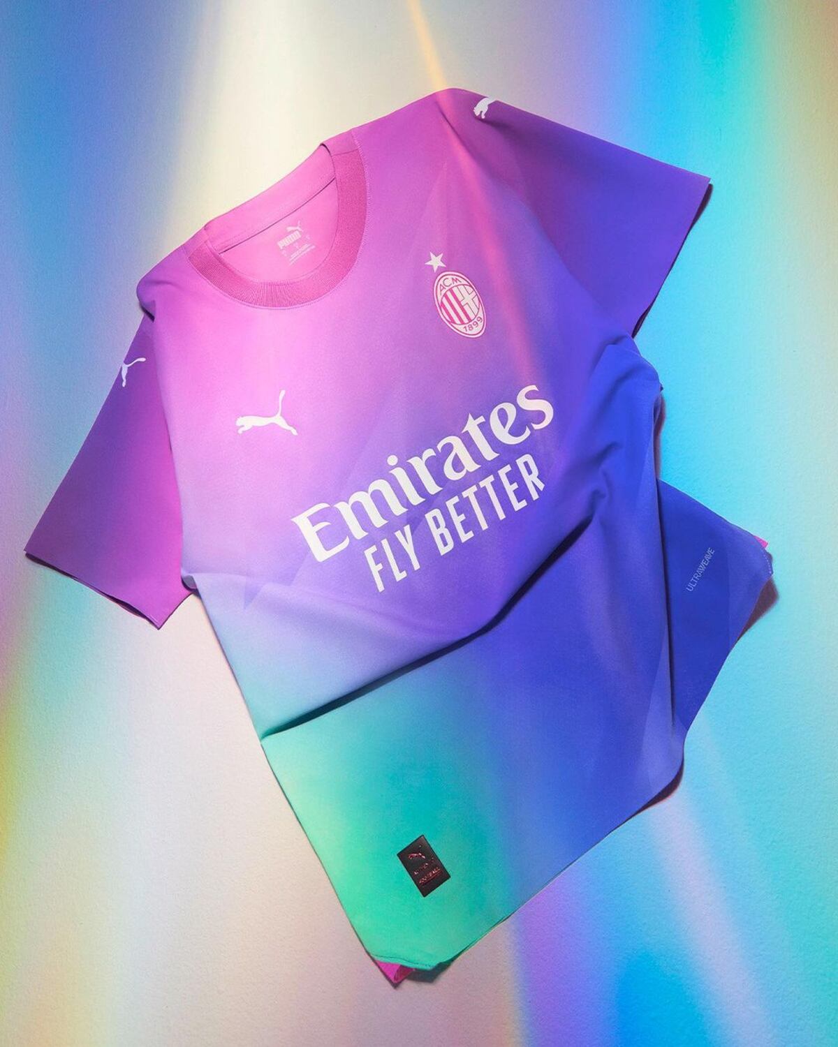 La nueva camiseta de Milan, que llega con un mensaje de inclusión. (Prensa Milan)