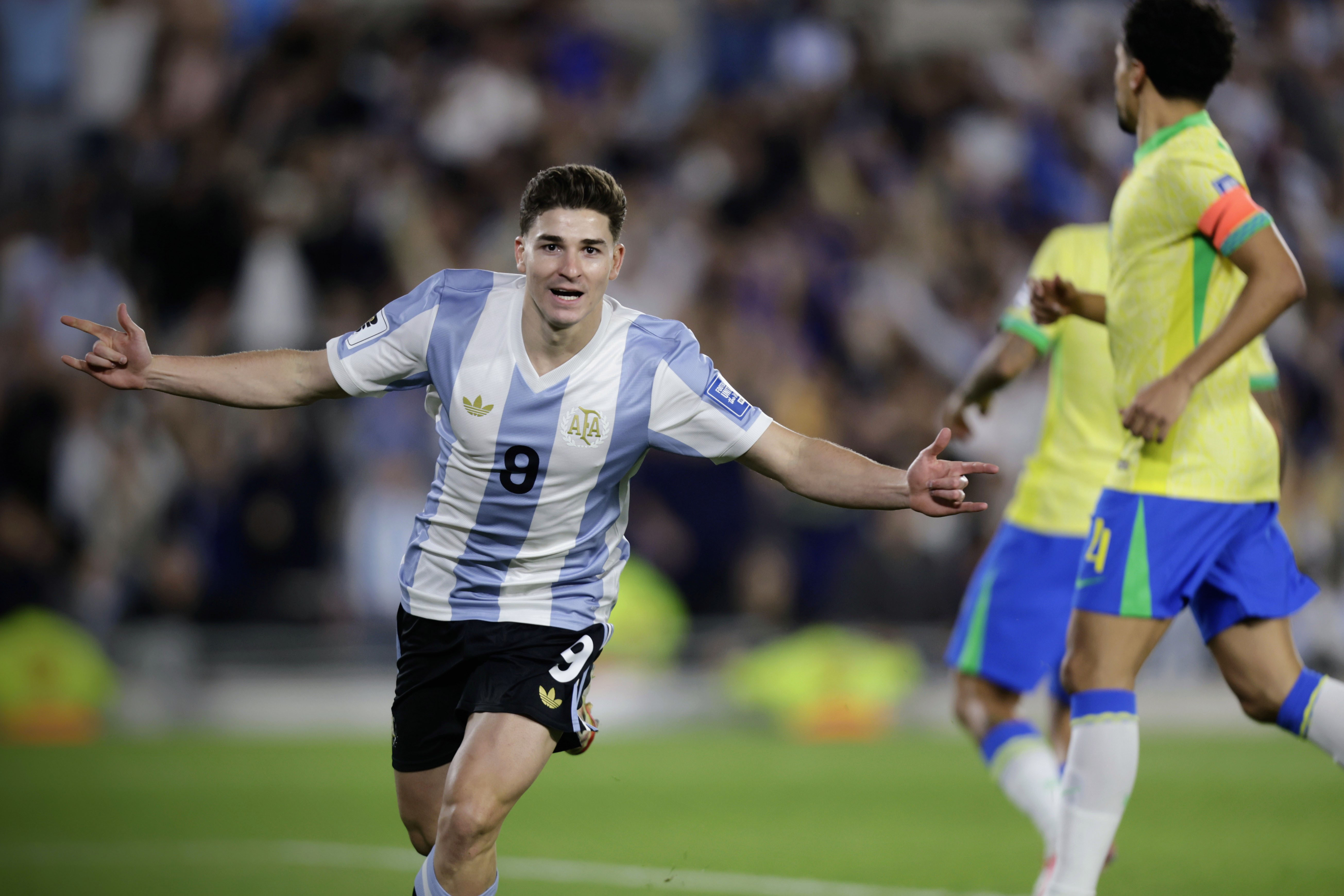Julián Álvarez marcó el 1-0 de Argentina ante Brasil. (Fotobaires)