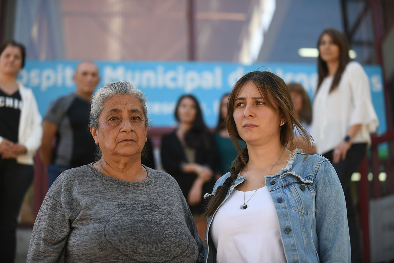 Nota en el Hospital de Urgencias con la familia de JS y el comité de bioética, por muerte digna. ( Ramiro Pereyra /La Voz)