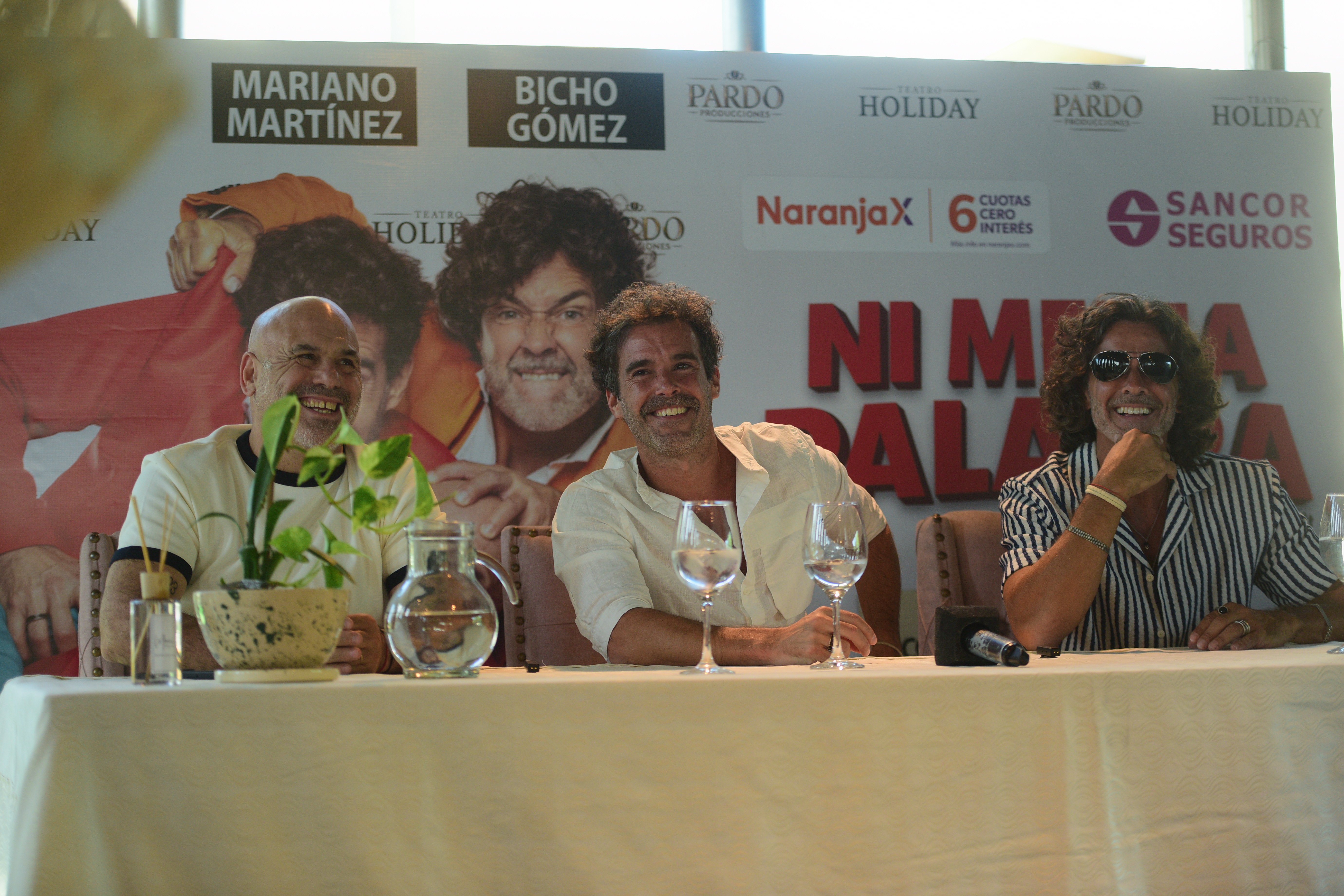 Nicolás Cabré, Mariano Martínez, Bicho Díaz en la presentación de la obra Ni Media Palabra que será estrenada en la temporada teatral en Carlos Paz. (Javier Ferreyra / La Voz)