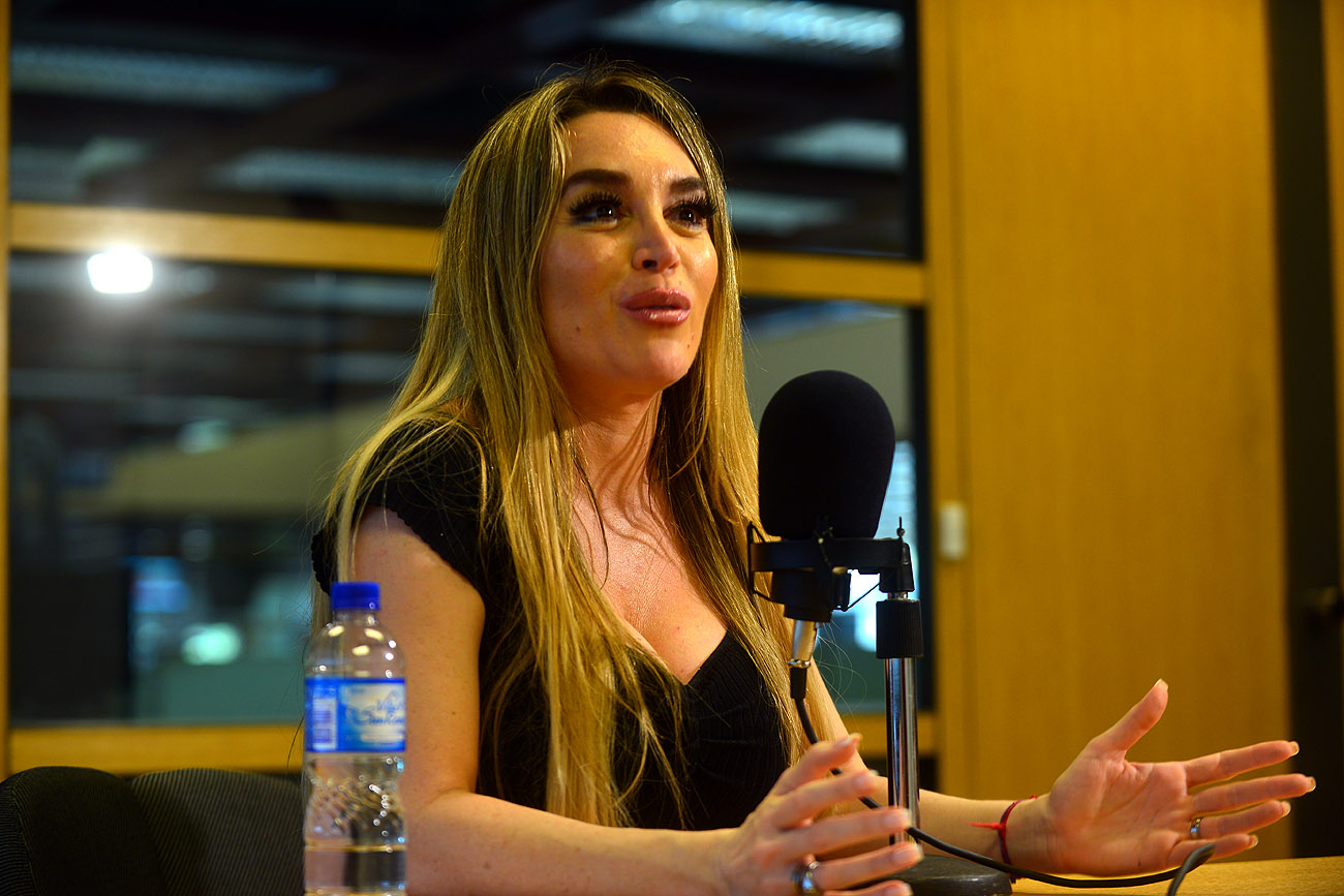 La actriz e imitadora Fátima Florez visitó la redacción de La Voz promocionando su nuevo espectáculo. (Nicolás Bravo / La Voz)