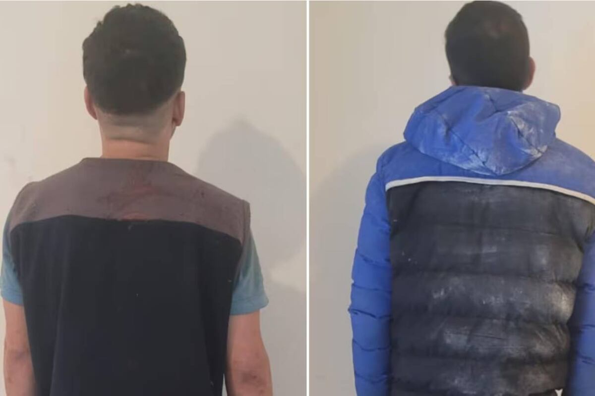 Dos delincuentes robaron una ambulancia y terminaron atrapados en una pileta, mientras un patrullero volcó durante el operativo policial. (Gentileza Info Funes)