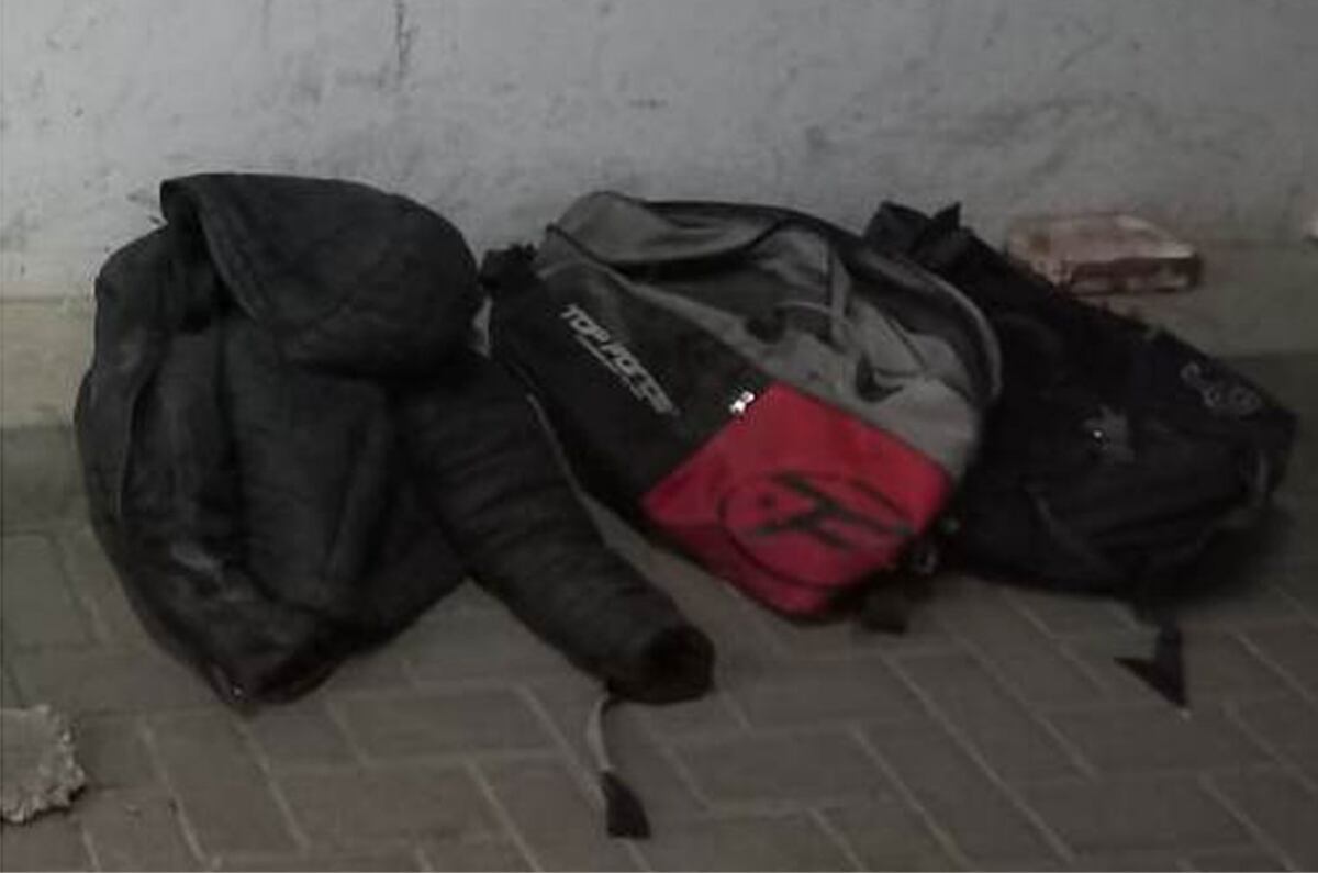 Mochilas con lo secuestrado. (Policía)