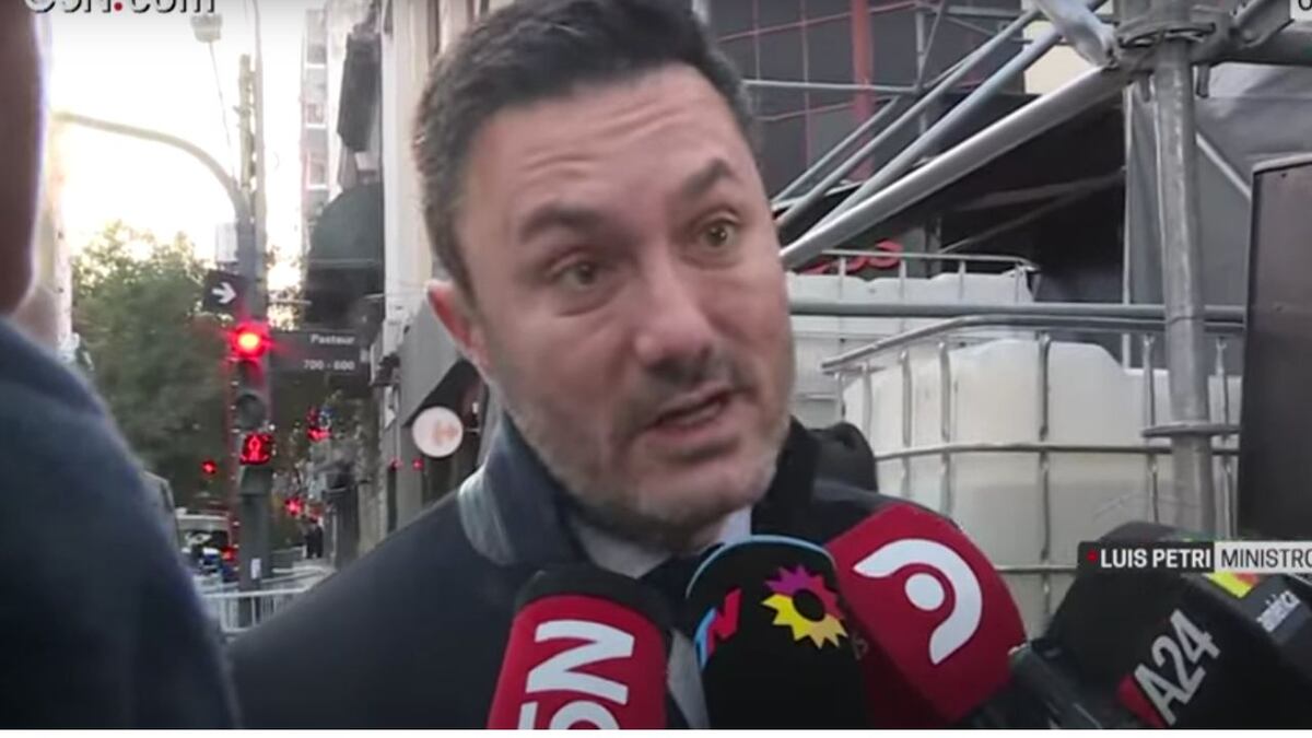Luis Petri. Ministro de Defensa.