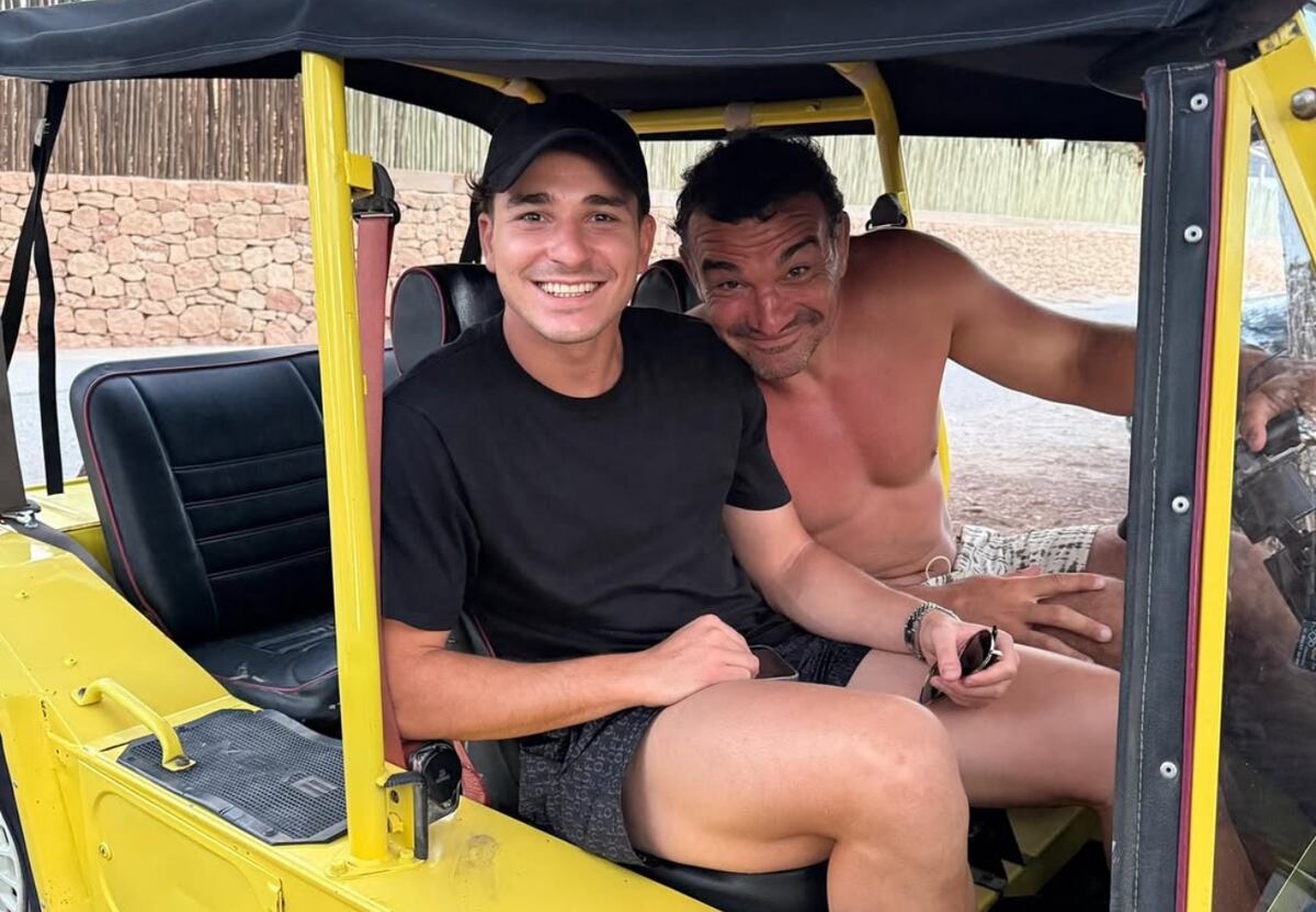 Julián Álvarez y Agustín Creevy se juntaron para vacacionar junto a sus parejas e hicieron de todo.