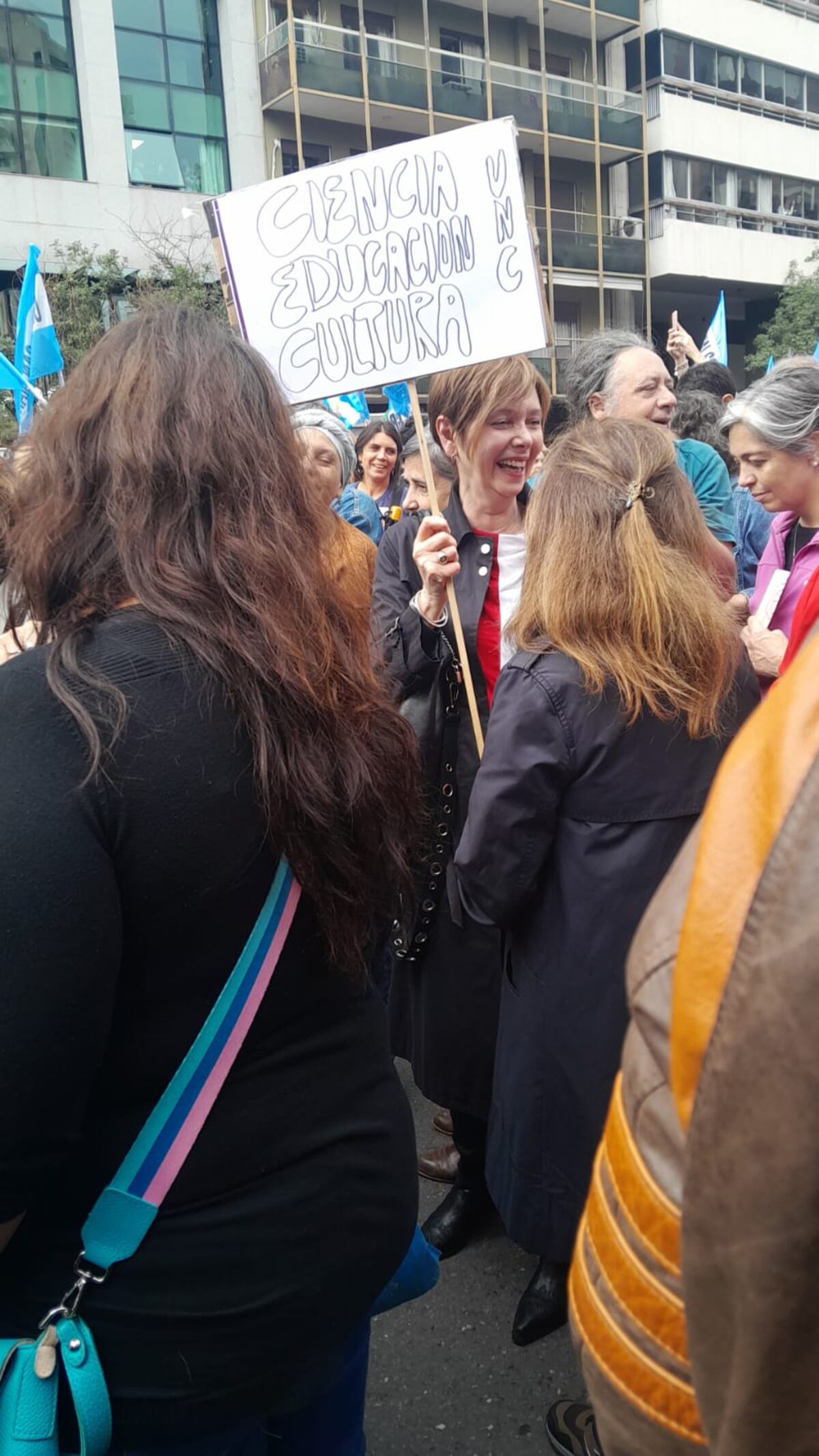 Aída Tarditti, presidenta del Tribunal Superior de Justicia en la marcha universitaria.