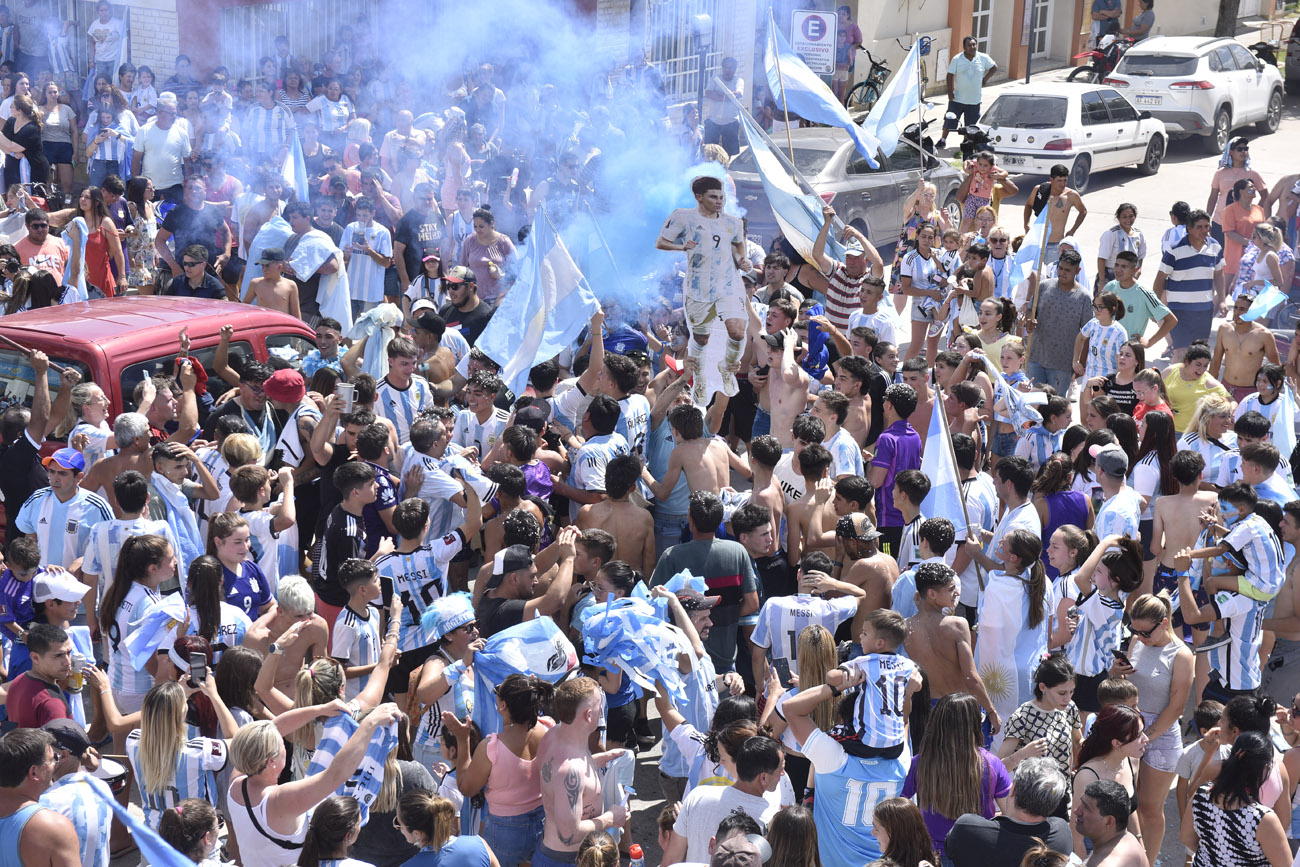 El pueblo de Calchín, de donde es oriundo Julián Álvarez, vivió una fiesta luego de la final de la Copa del Mundo. (Facundo Luque / La Voz)