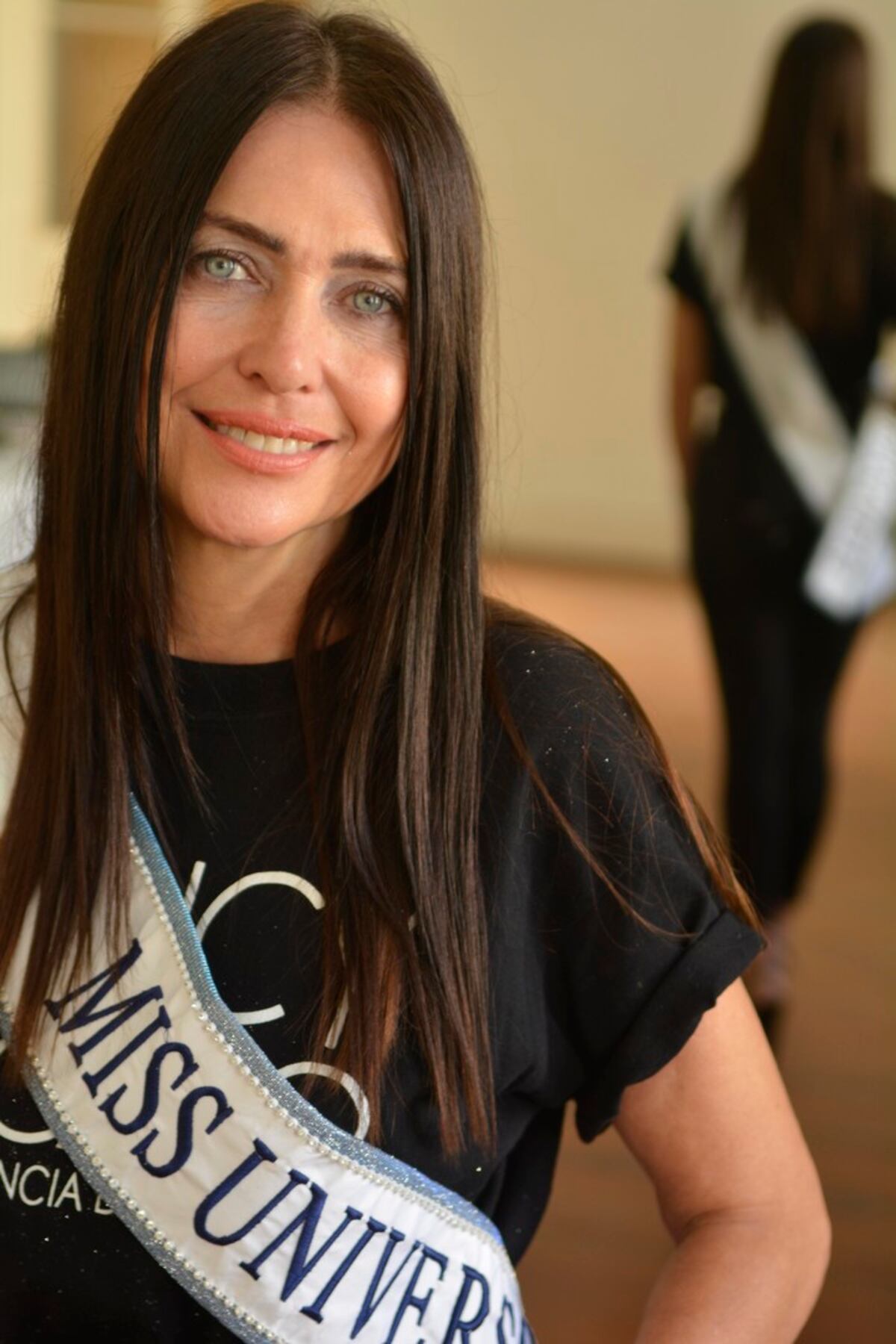 Alejandra Rodríguez (60), la ganadora de Miss Universo Buenos Aires, es abogada y periodista. (Foto: Mauricio Nieva / Clarín)