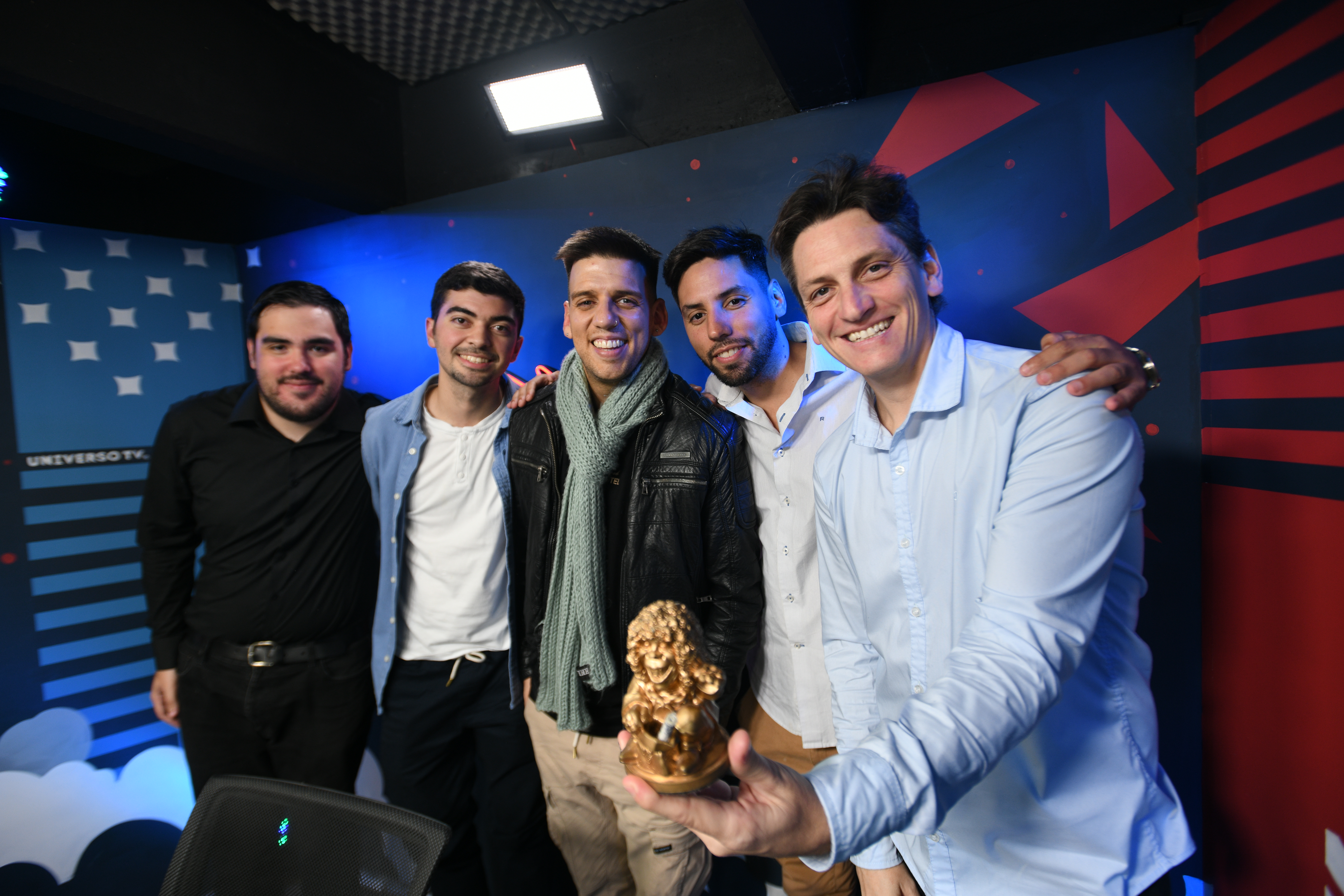 Mundo Pirata, el pódcast de Belgrano, hecho en Universo TV, donde se desarrolla el programa Hablemos de Belgrano. Conductores Exe Benegas, Juan Pablo Benegas y Santiago Nihuol. (Javier Ferreyra / La Voz)
