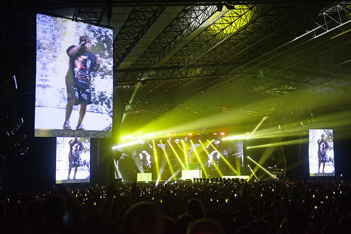 Una postal del show de Paulo Londra en el Quality Arena, en su regreso a los escenarios locales. (José Gabriel Hernández / La Voz)