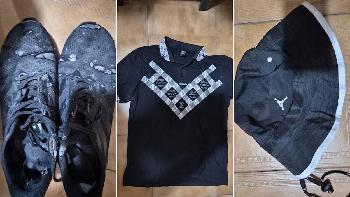 La ropa secuestrada que habría usado el sospechoso que atacó a la policía. (Foto: gentileza)