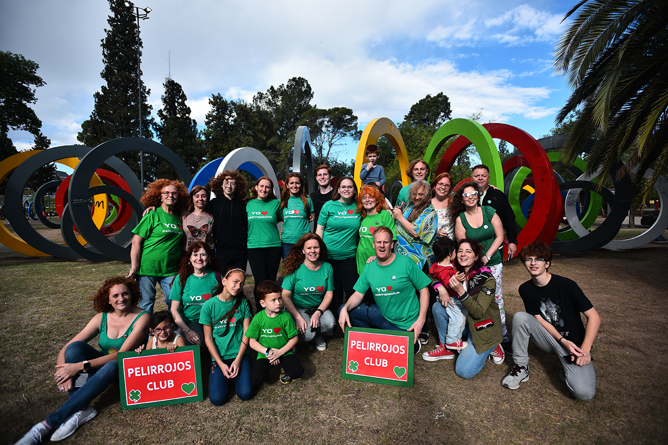 Reunión de club de los pelirrojos en la plaza del bicentenario Foto: (Pedro Castillo / La Voz)