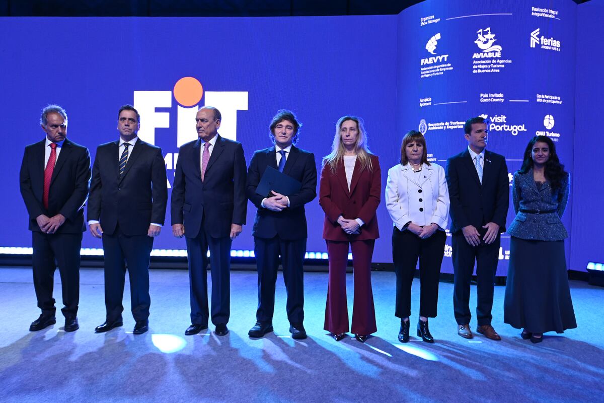 Por primera vez en la historia, el presidente de la Nación participó de la FIT con parte de su Gabinete.