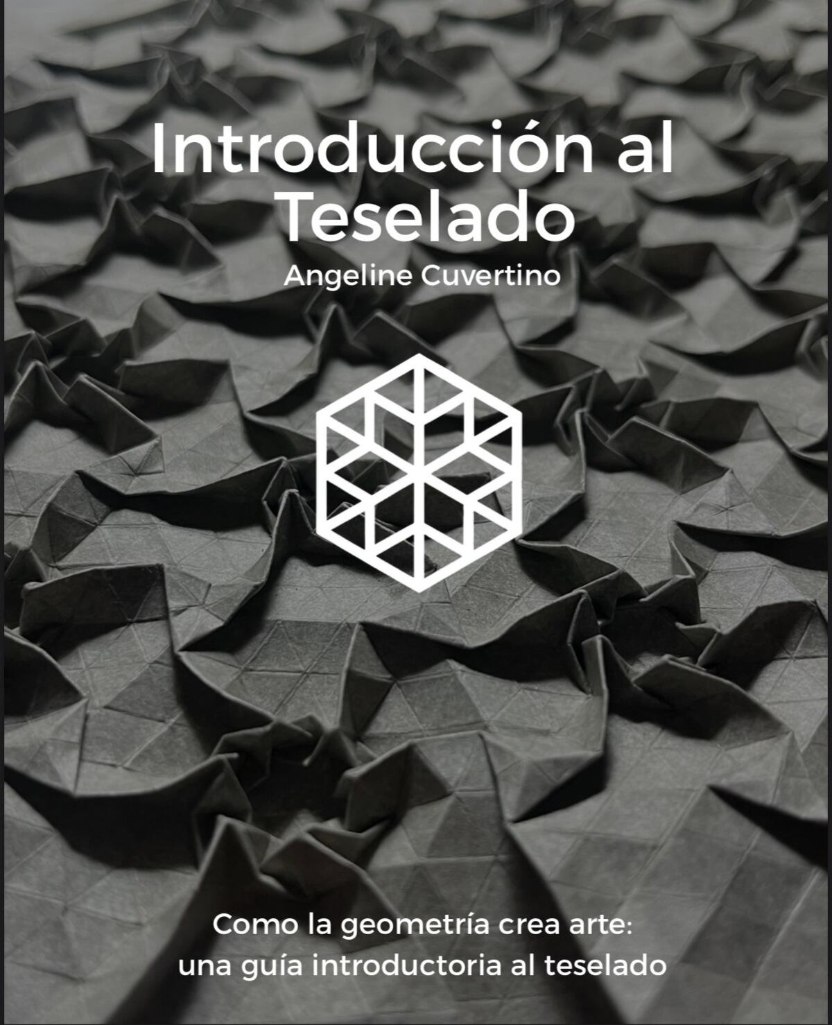 La casi segura tapa del libro que, a sus 18 años, Angeline está a punto de publicar sobre una especialidad del origami.