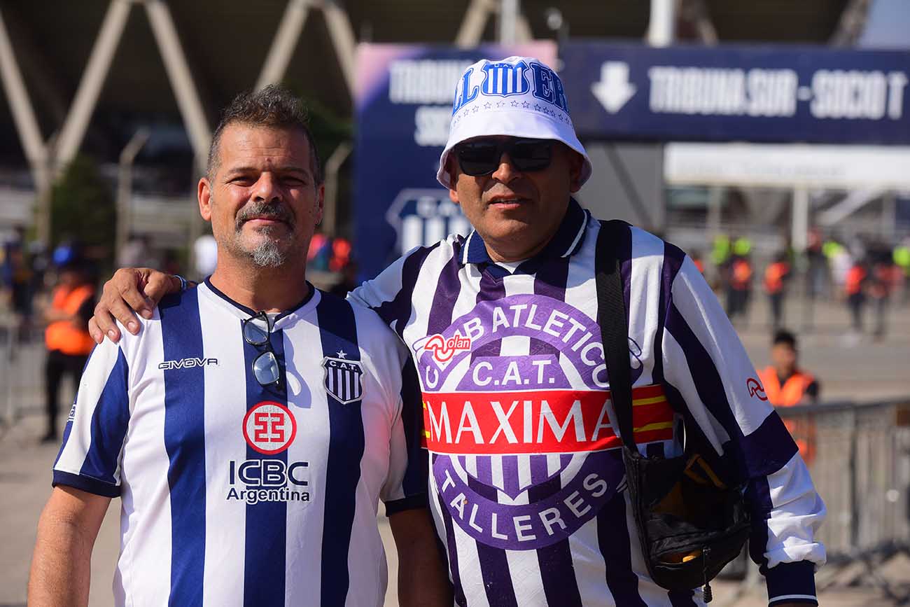 Cara de cancha hinchada de talleres. Clásico futbol Talleres 1 vs Instituto 2 . (José Gabriel Hernández / La Voz)
