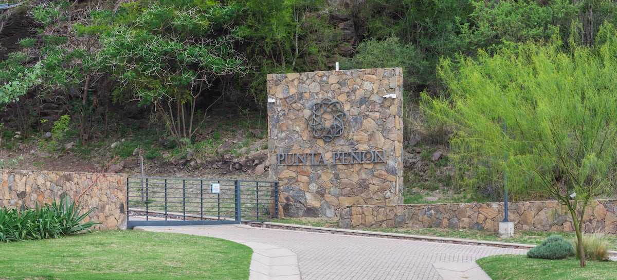 El acceso al desarrollo inmobiliario en Villa del Dique (Punta Peñón)