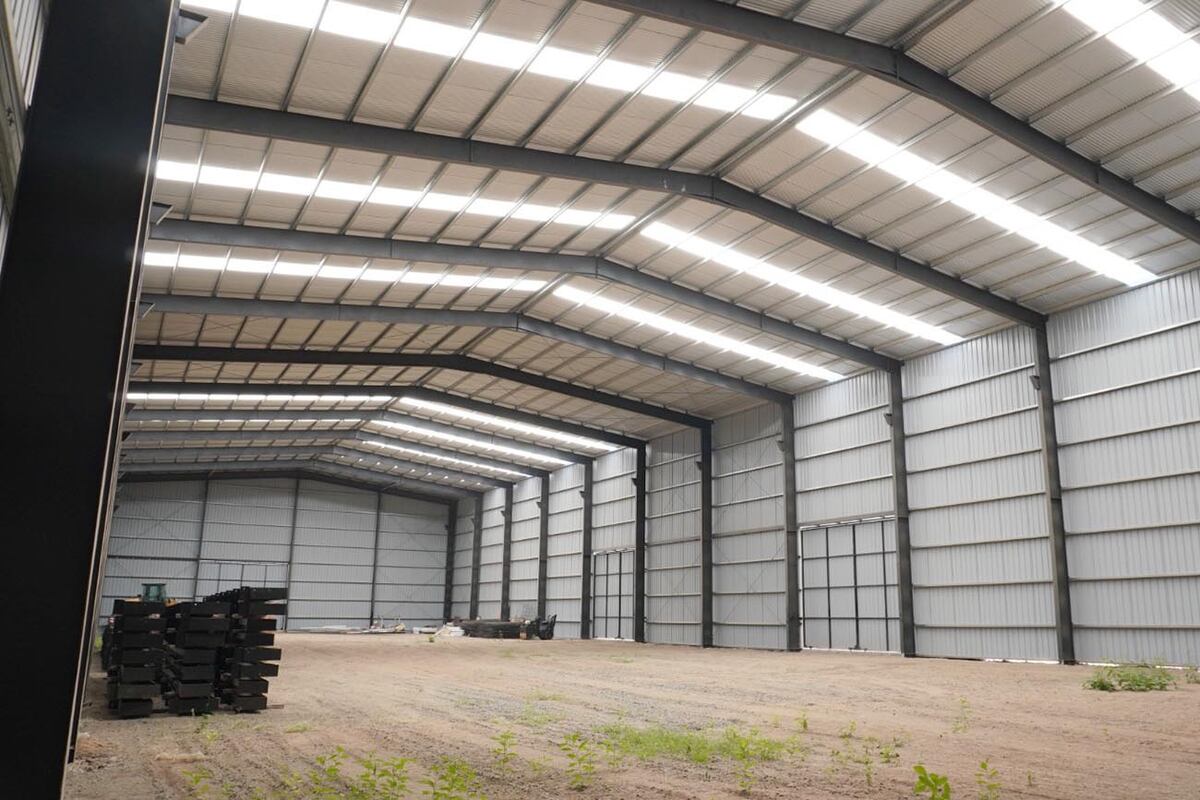 Estructuras Vega ofrece soluciones de ingeniería y fabricación de alta calidad en armazones metálicos, perfiles y naves industriales.