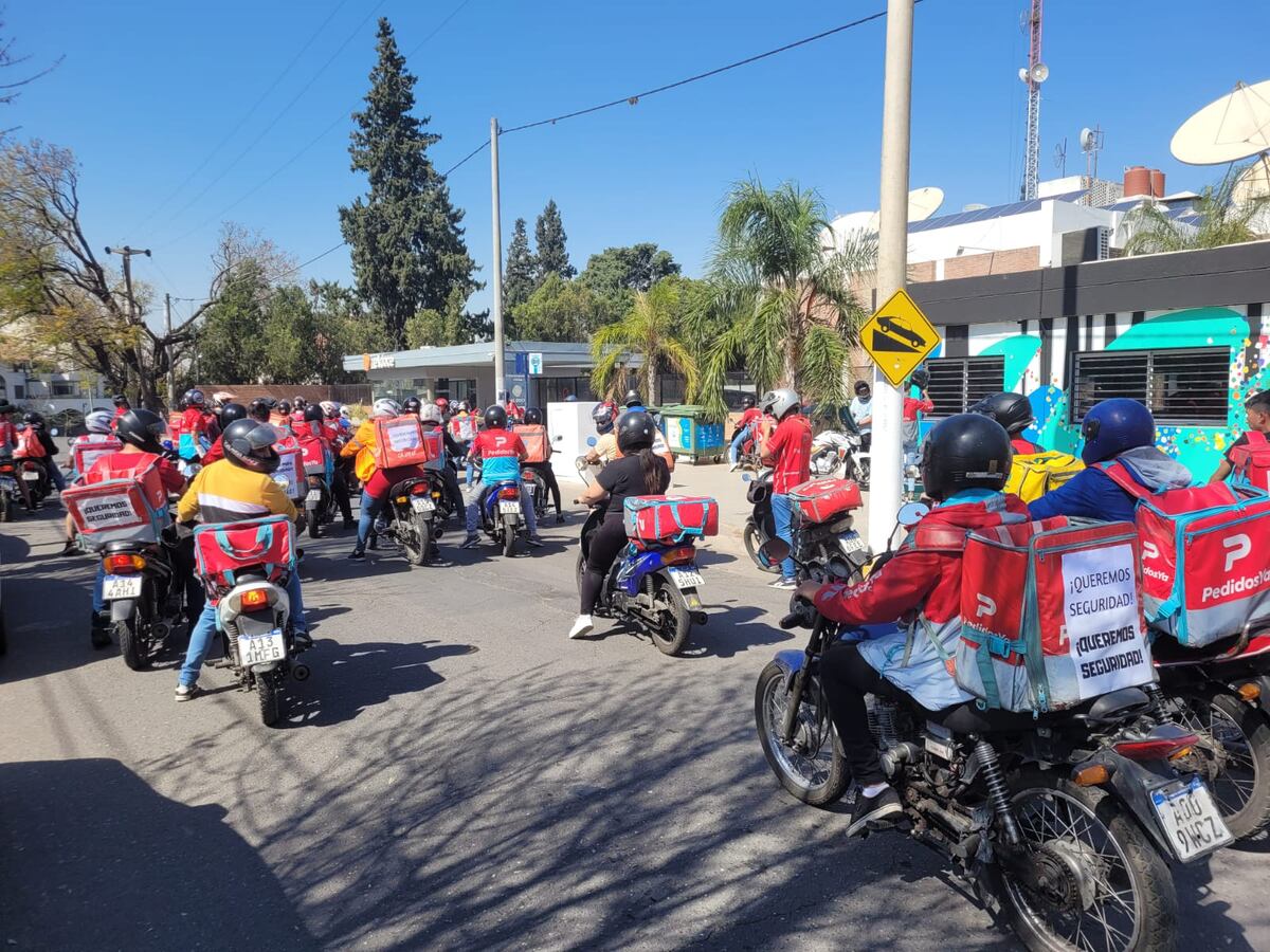 Protesta de delivery piden seguridad. (La Voz)