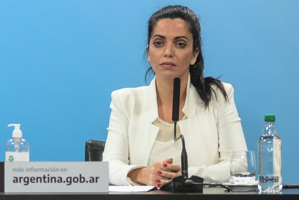 ID:4855033 Las titulares del PAMI, Luana Volnovich, y de la ANSES, María Fernanda Raverta, realizaron esta tarde un anuncio sobre el Programa ProBienestar en la Casa Rosada. 11 mayo 2020 foto Telam