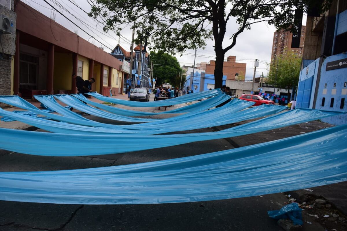 Belgrano prepara el recibimiento para el clásico con Talleres en el Gigante de Alberdi. Todo en el marco del denominado papelazo. (José Gabriel Hernández / La Voz)