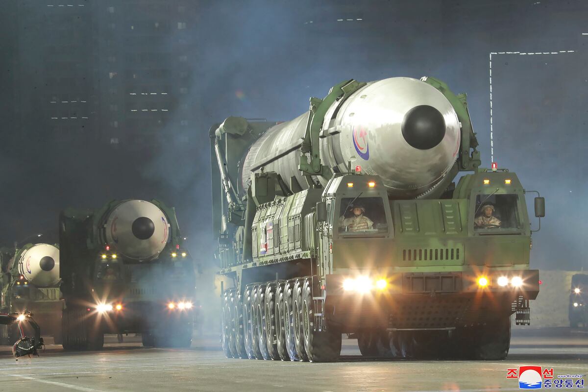 El impactante desfile militar en Corea del Norte (AP).