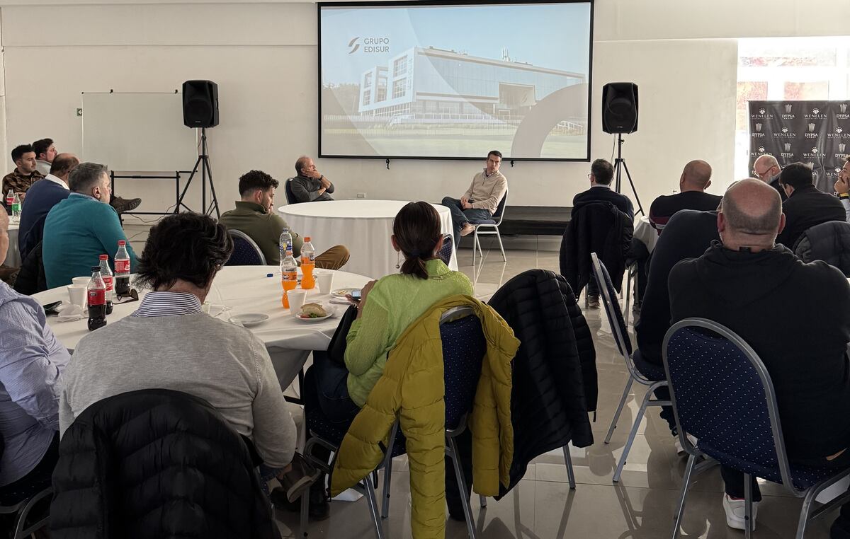 Horacio Parga (h) expuso la experiencia del Grupo Edisur ante empresarios de distintas provincias intereresados en motorizar proyectos, el miércoles pasado en Añelo.