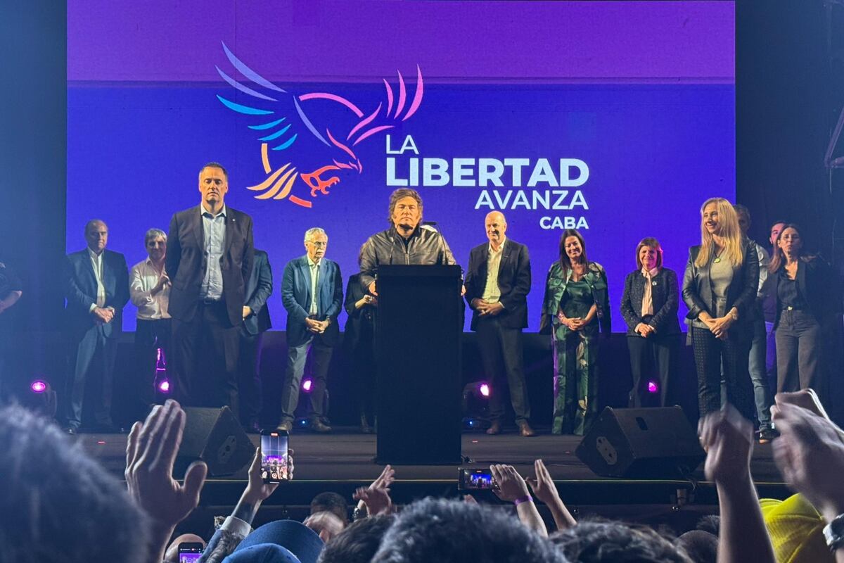 El festejo de La Libertad Avanza tras la victoria en las elecciones de Caba.