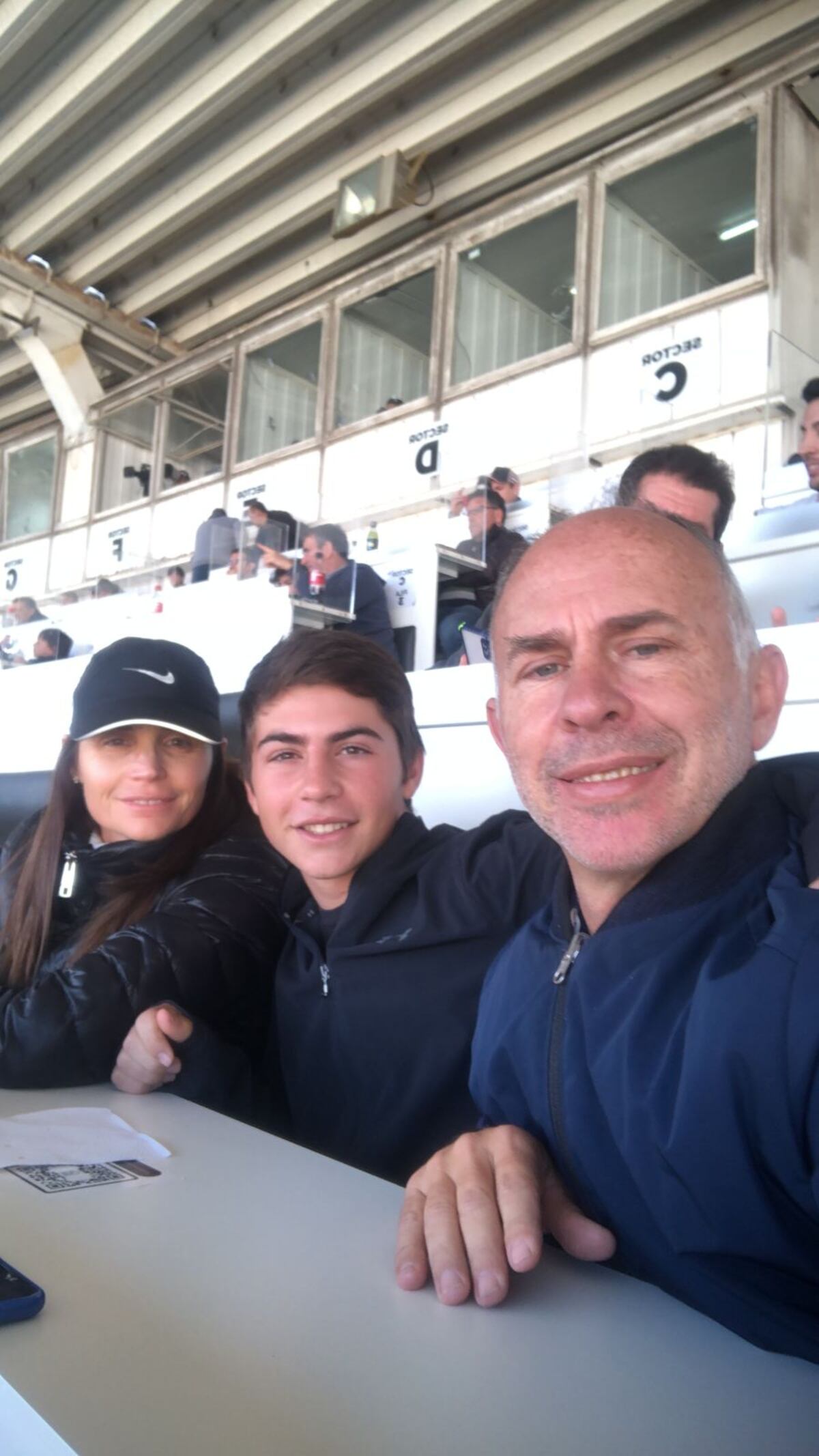 El juvenil Maximiliano Gatani tuvo su primera convocatoria en Talleres y fue acompañado por mamá Griselda, papá Hugo y su hermano Lorenzo.