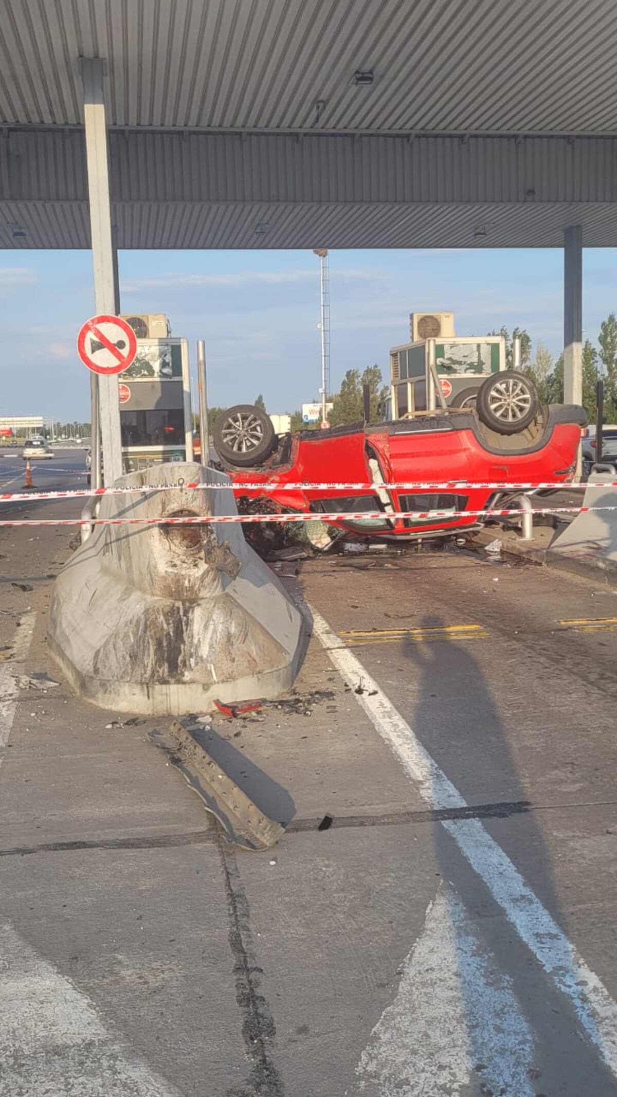 Murió un hombre tras chocar contra el peaje de la autopista Córdoba-Villa Carlos Paz. (Gentileza)