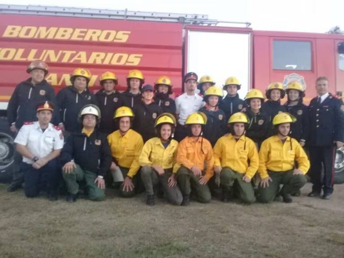 Cuerpo activo de Bomberos Voluntarios de Tanti. (Foto: gentileza Roberto Cuello)