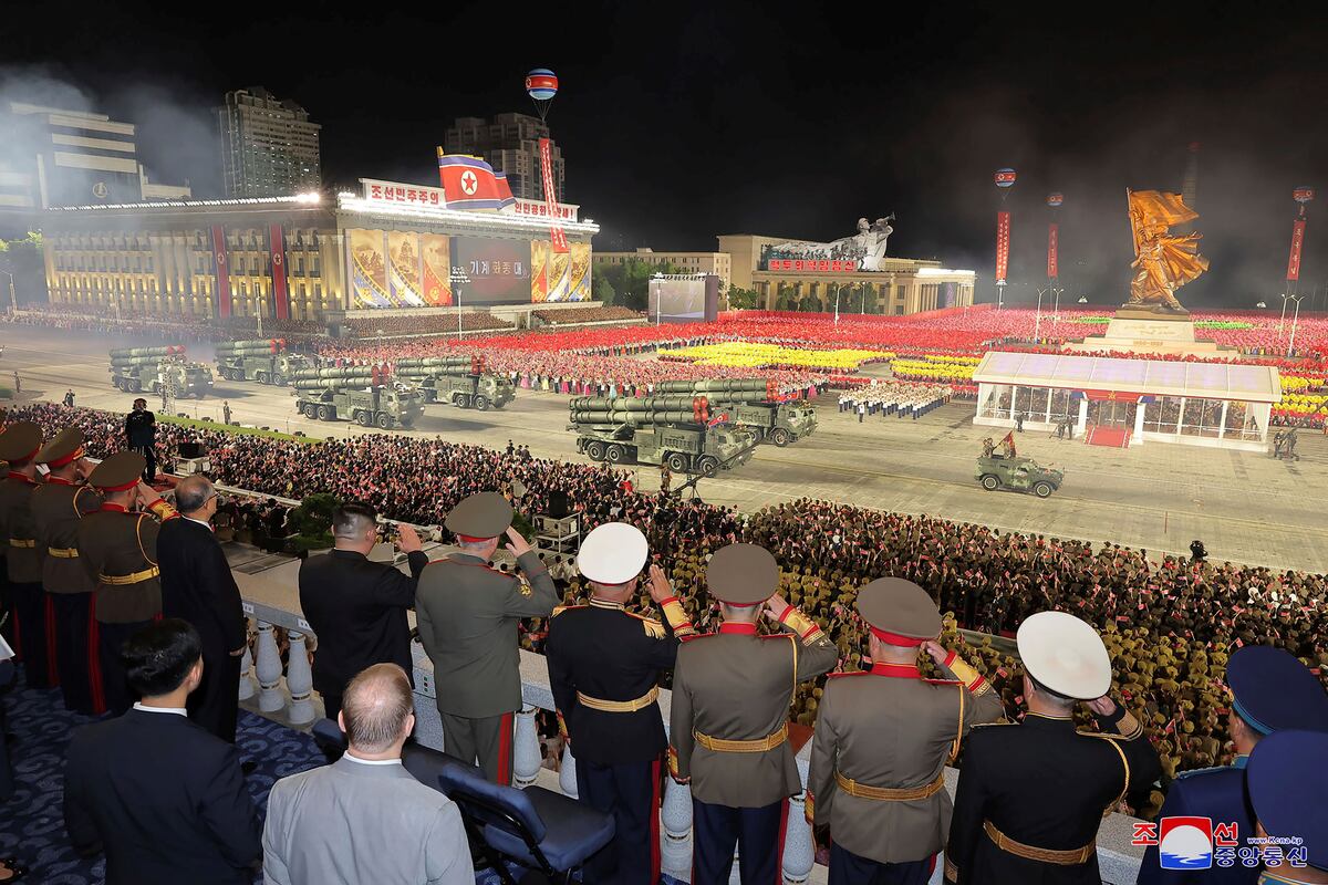 El desfile militar presidido por Kim Jong Un en Corea del Norte.