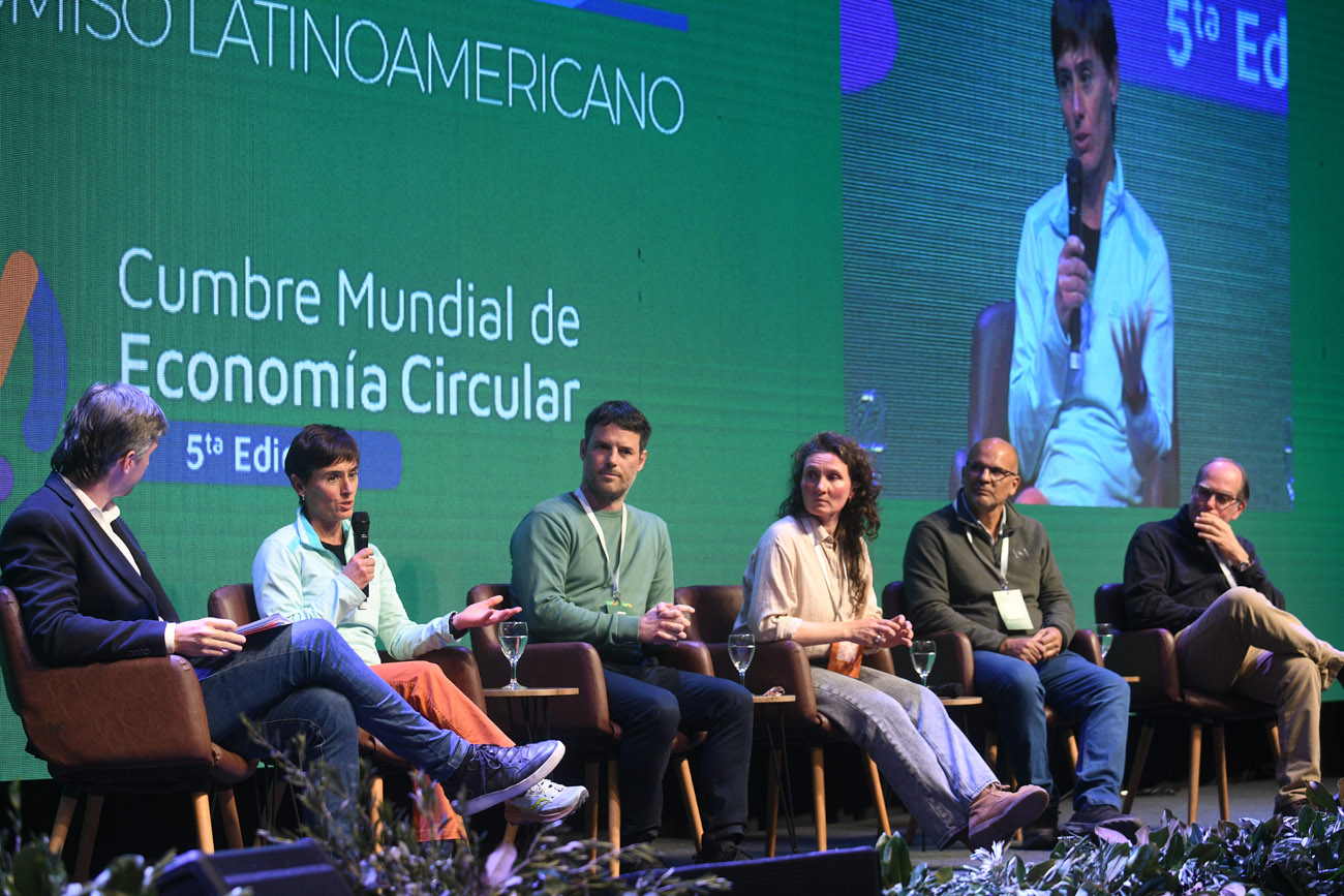 Víctor Fratto, el segundo en la foto de derecha a izquierda. (Ramiro Pereyra / La Voz)