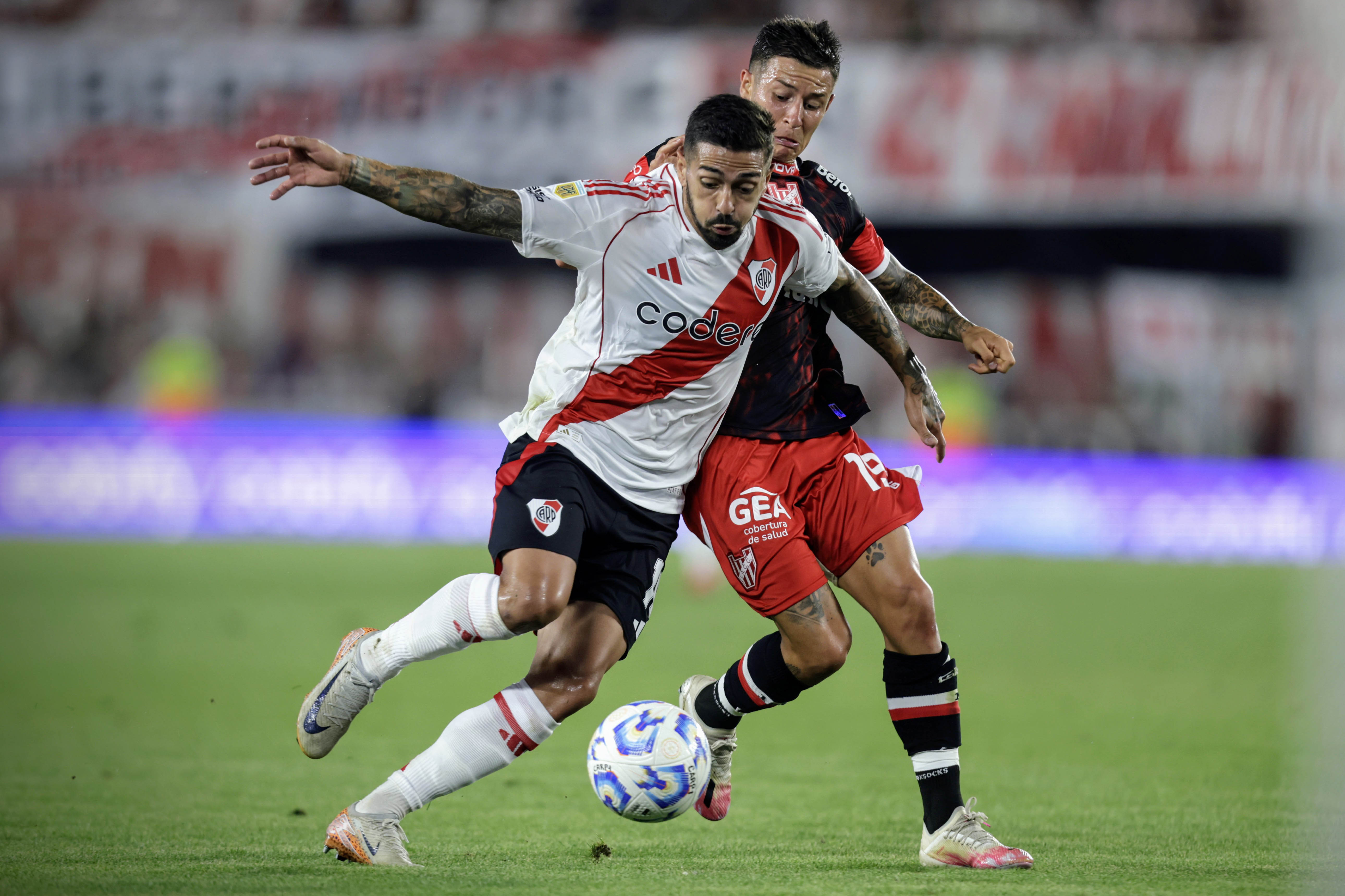Instituto en su partido ante River. (Fotobaires).
