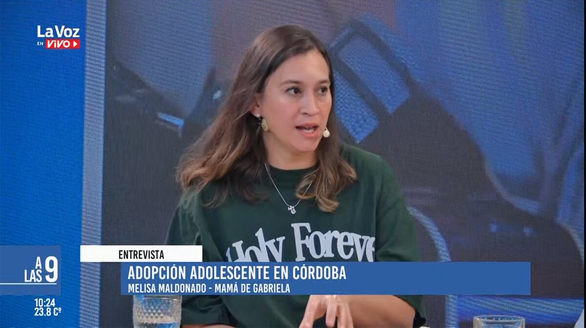 Adopción adolescente. Gabriela Dalmasso, adoptada a los 14 años por Melisa y Nicolás. (Captura)