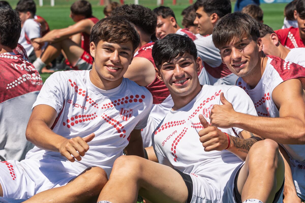 La cancha Osvaldo Ardiles de la ciudad Deportiva de Instituto fue escenario de una propuesta que promueve el pensamiento crítico desde el deporte, con apoyo de la Dirección General de Juventud. (Prensa Instituto)