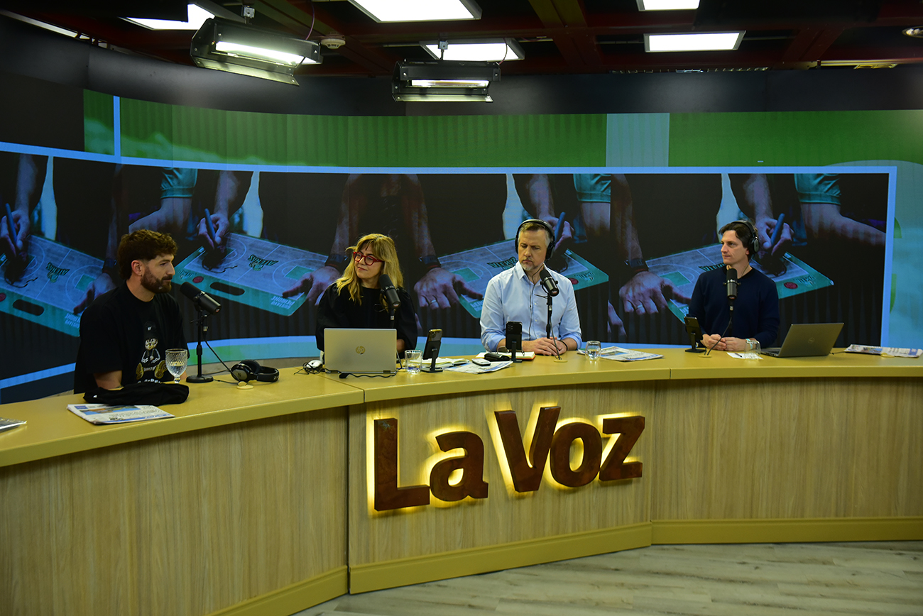  LUCAS ARN, capitán de Atenas, en el piso de La Voz en VivoFoto: Nico Bravo / La Voz 