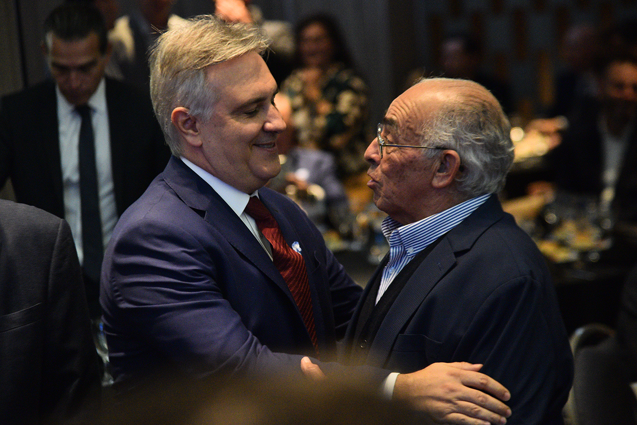 El intendente de Córdoba y candidato a gobernador por Hacemos Unidos por Córdoba, Martín Llaryora, disertó en la Bolsa de Comercio. (Pedro Catillo / La Voz)