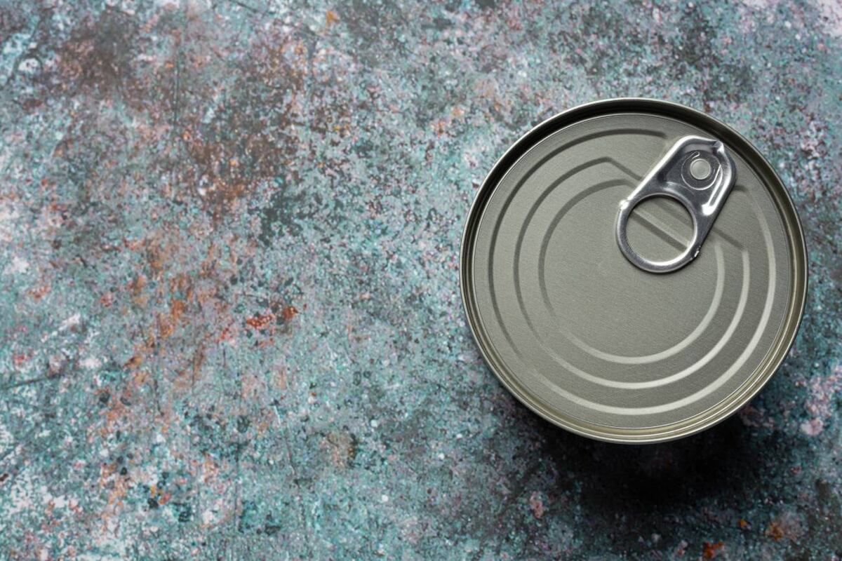 Dos ideas geniales y originales para reciclar las latas de atún y reducir desperdicios. (Freepik)