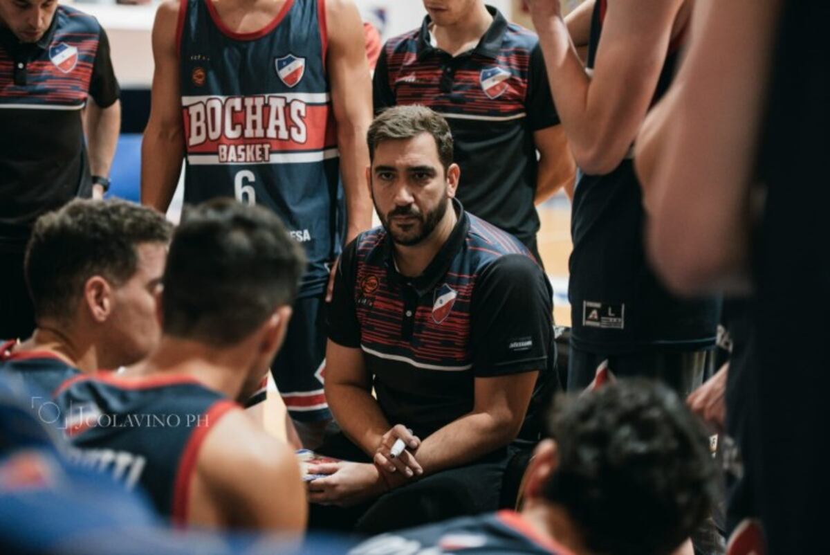 Cristian Colli es el nuevo DT de Barrio Parque y tendrá la misión de devolver al equipo al protagonismo en la Liga Argentina.